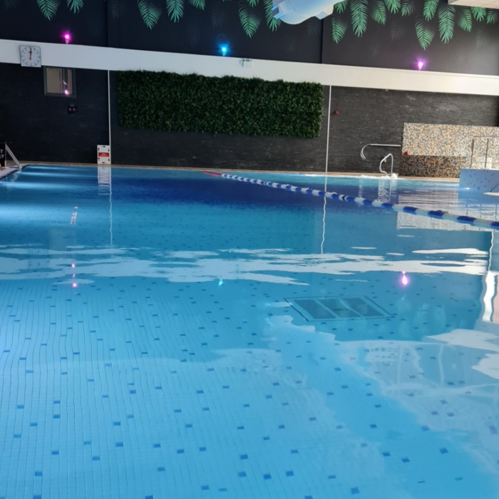 Cardiff Village Hotel Pool