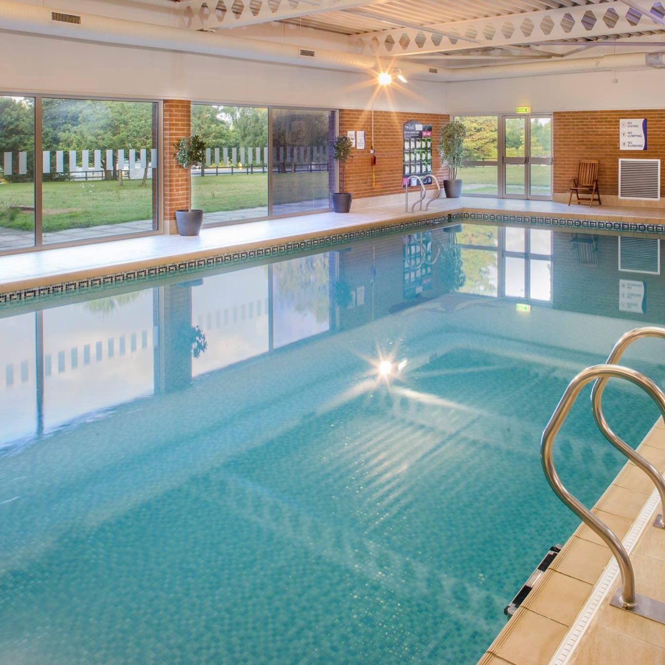 Holiday Inn, Norwich Pool