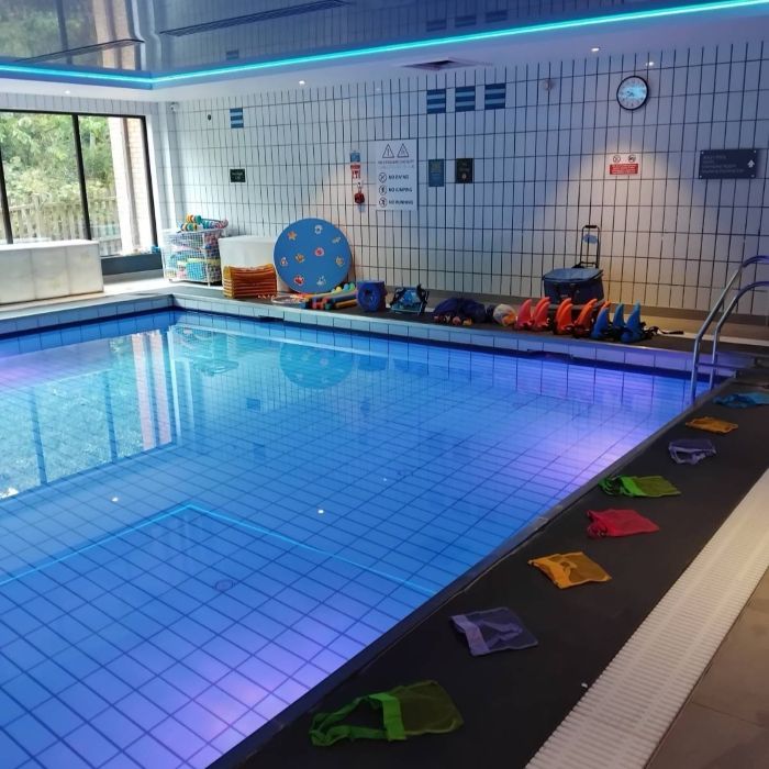 Hampshire Court Swimming Pool