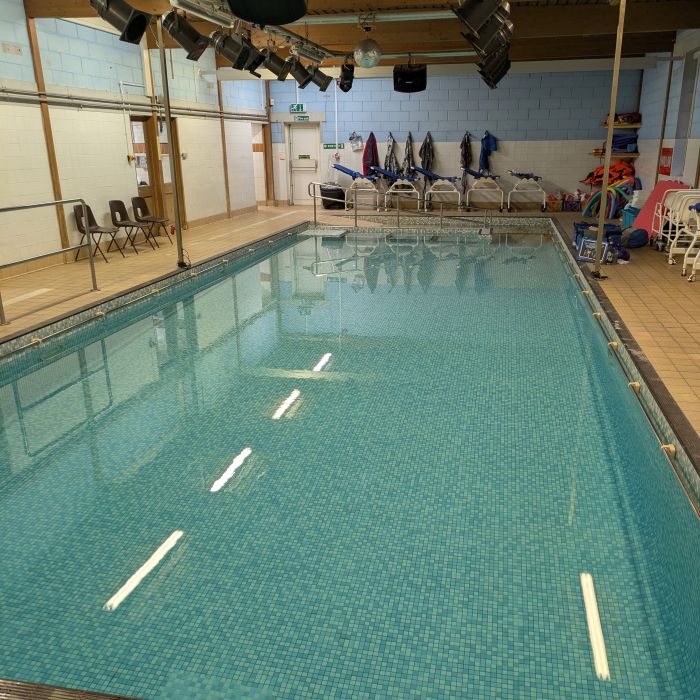 Ysgol Crug Glas Pool